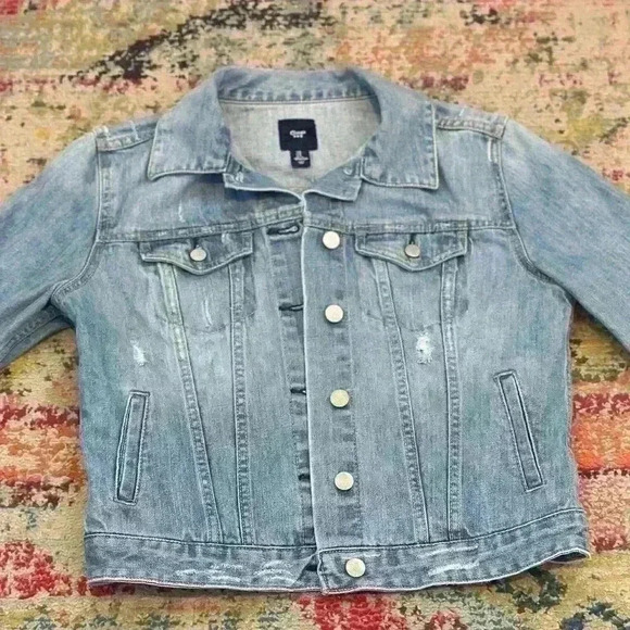 Gap Women’s Blue Denim Trucker Jacket Light-washed Size Small - Picture 3 of 7
